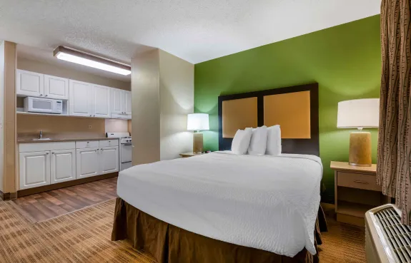 Studio Suite - 1 Queen Bed